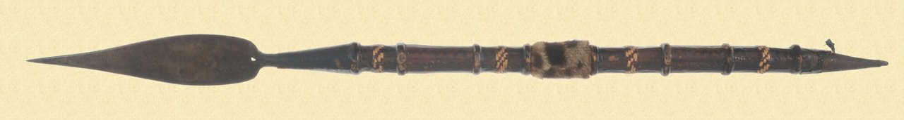 AFRICAN SHORT SPEAR - C19396