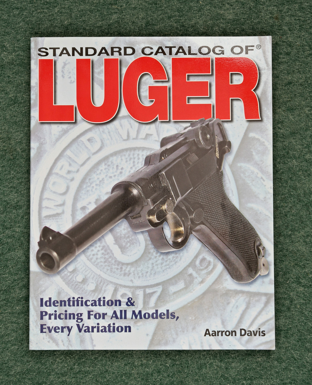 BOOK Standard Catalog of Luger C67981