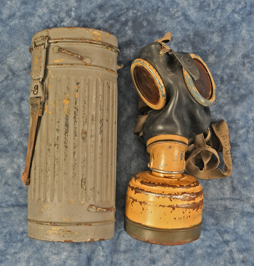 GERMAN WWII GAS MASK IN CANISTER - C62265