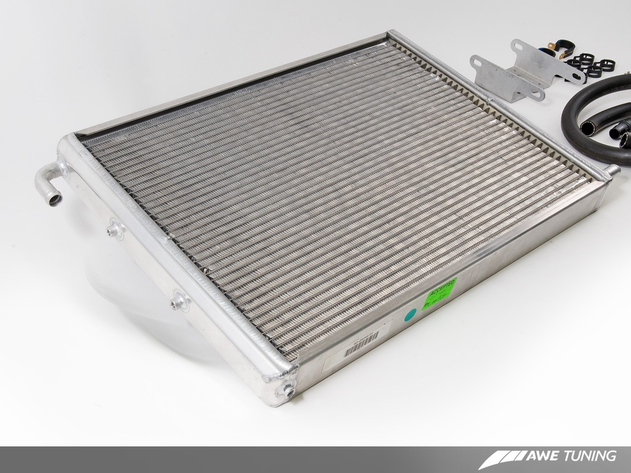 AWE ColdFront Heat Exchanger for 10-16 Audi S4/ S5 Quattro