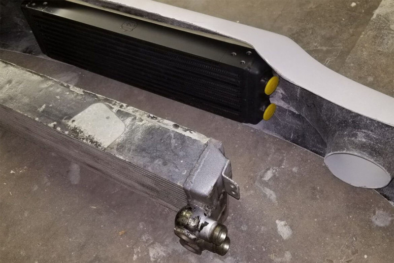 CSF Universal Dual-Pass Oil Cooler (RS Style) M22x1.5 - 24"L x 5.75"H x 2.16"W