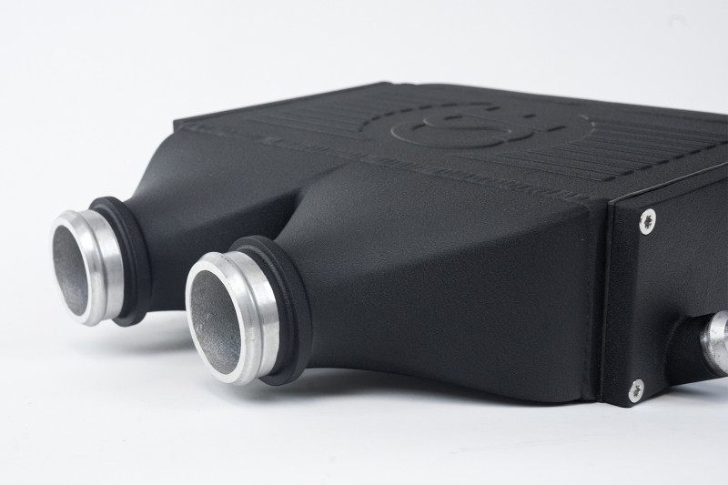 CSF Top Mount Charge-Air-Cooler - Crinkle Black for 2014+ BMW M3/M4 (F8X)