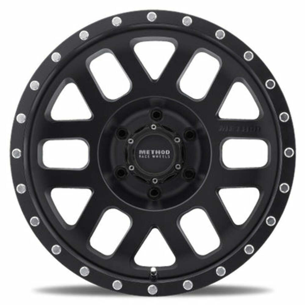 Method MR306 Mesh 17x8.5 0mm Offset 5x5.5 108mm CB Matte Black Wheel