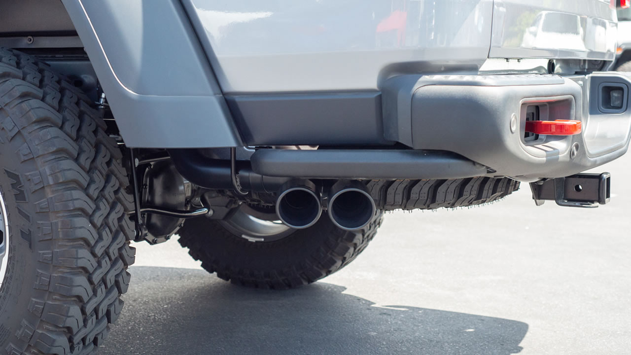 Borla Touring Catback Exhaust Black Tip for 20-21 Jeep Gladiator JT 3.6L