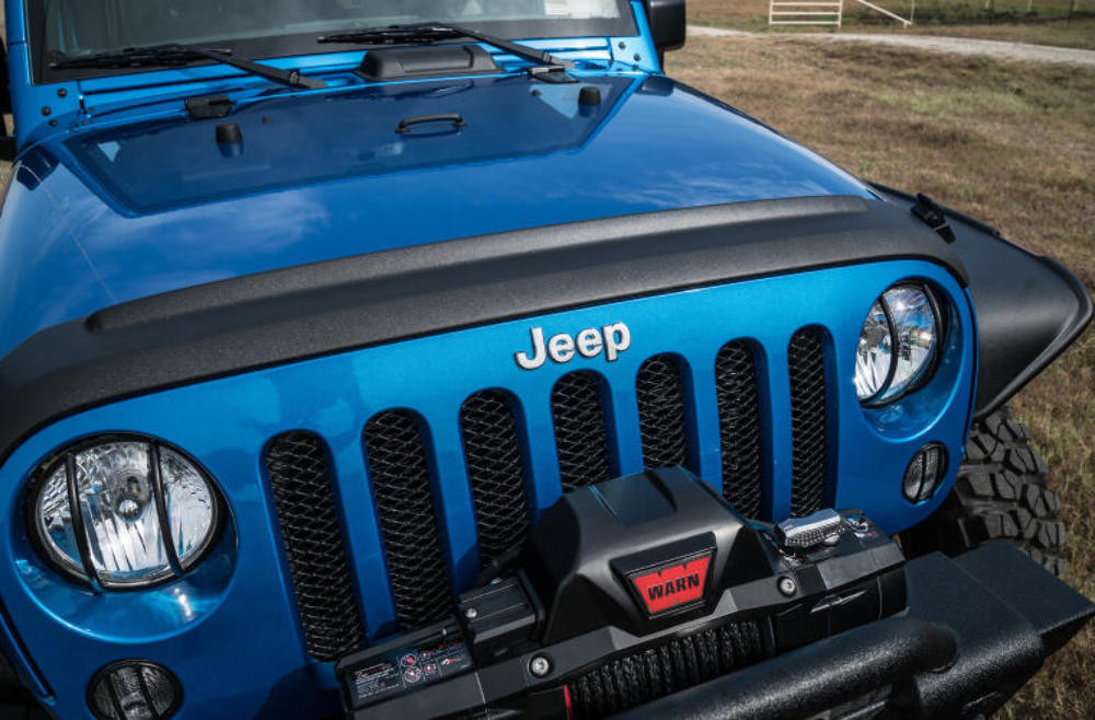 AVS Aeroskin II Textured Low Profile Hood Shield - Black for 07-18 Wrangler (JK)