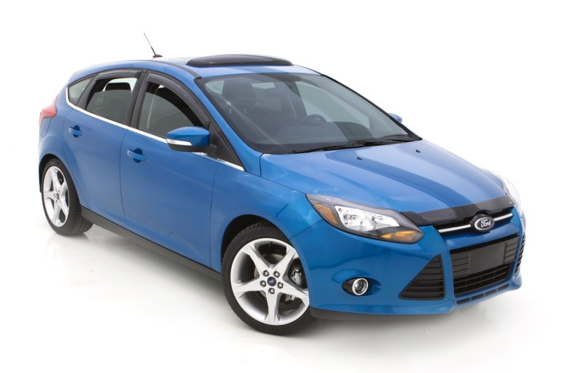 AVS Classic Sunroof Wind Deflector (Fits Up To 35.5in.) - Smoke