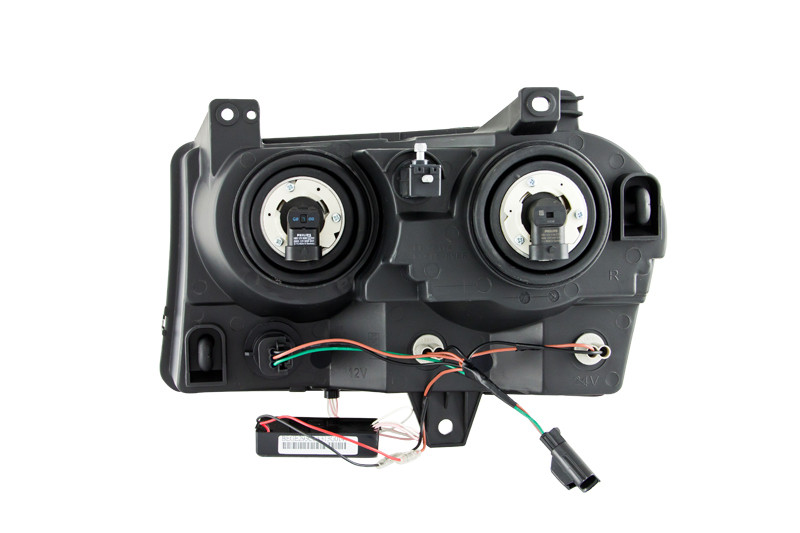 ANZO Crystal Headlights w/ Halo Black (CCFL) for 2005-2010 Chrysler 300