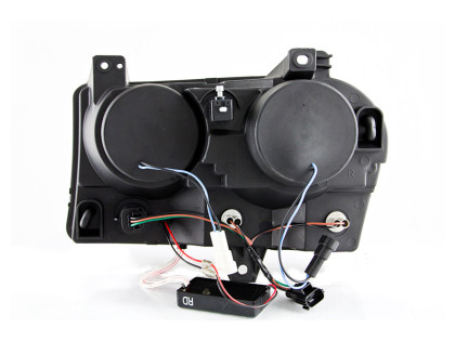 ANZO Projector Headlights w/ Halo Chrome for 2005-2010 Chrysler 300