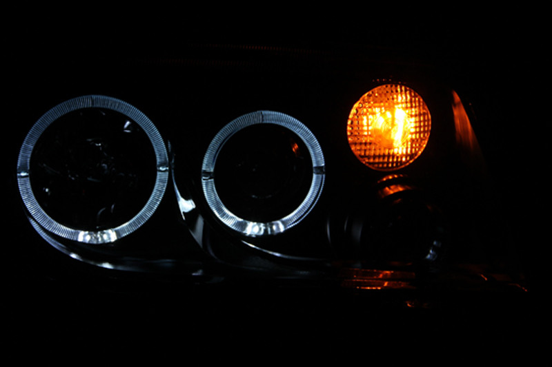 ANZO Projector Headlights w/ Halo Black (CCFL) for 1999-2005 Volkswagen Jetta