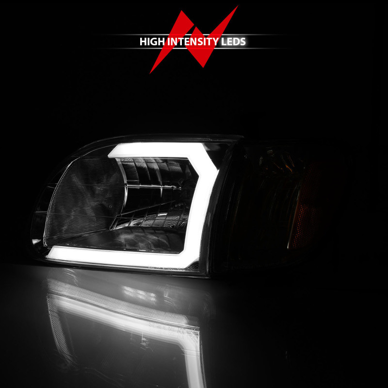 ANZO Crystal Headlights w/Lgt Bar Chrome w/Corner Lights for 00-04 Tundra