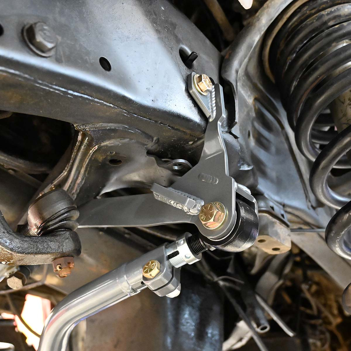 Synergy Front Track Bar Conversion Bracket for 94-02 Dodge Ram