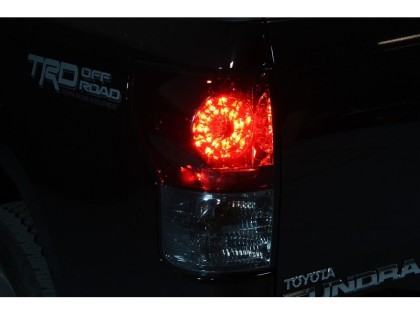 Spyder LED Tail lights Red Clear for 07-13 Toyota Tundra
