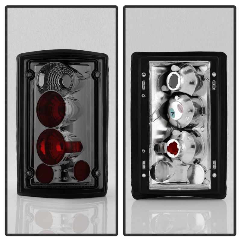 Spyder Euro Tail Lights Smoke for 00-06Ford Excursion / 95-06 Econoline