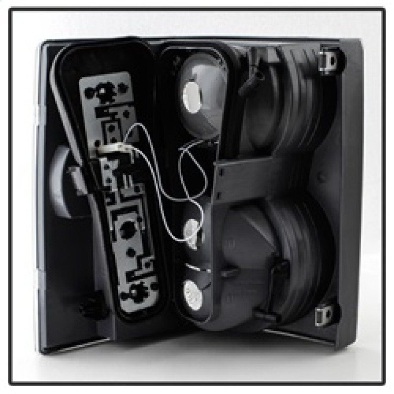 Spyder Xtune Euro Style Tail Lights Clear for 06-09 Range Rover