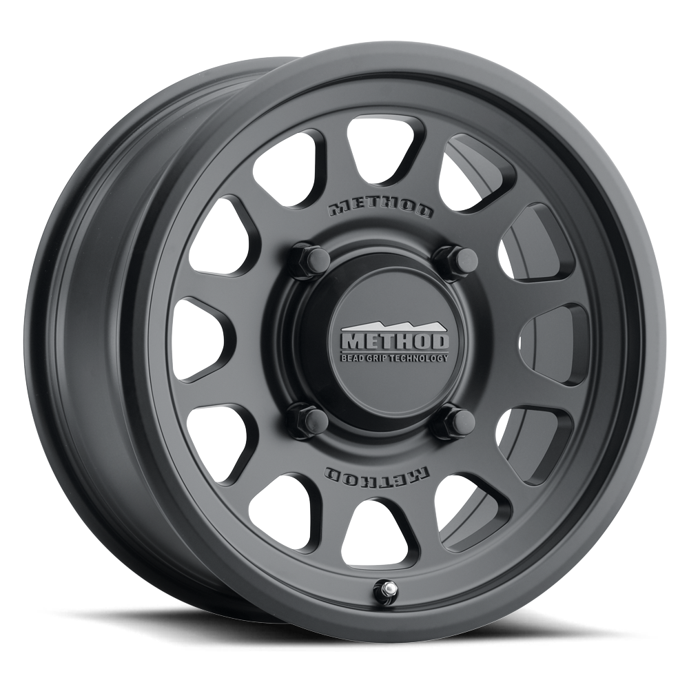 Method MR414 Bead Grip 15x10 / 6+4/25mm Offset / 5x4.5 / 76mm Matte Black Wheel