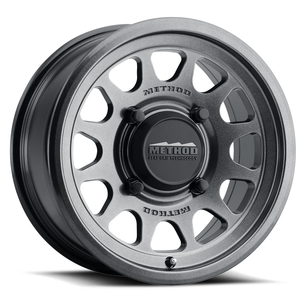 Method MR414 Bead Grip 15x7 / 5+2/38mm Offset / 5x4.5 / 76mm CB Graphite Wheel