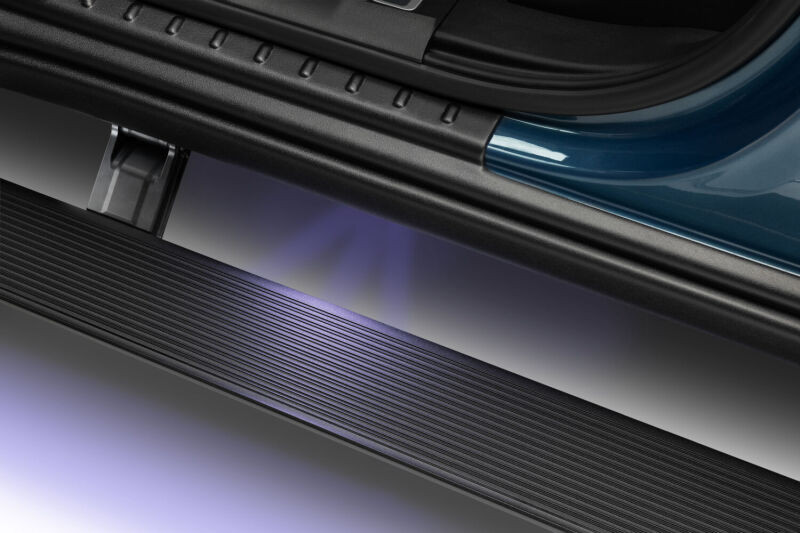 AMP Research PowerStep Xtreme Running Boards for 22+ Silverado / Sierra