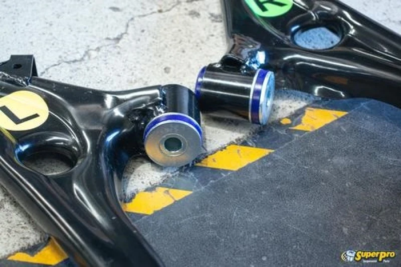 SuperPro Front Lower Control Arm Set w/ Bushings for 2016 Honda Civic EX