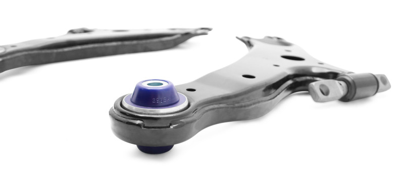 SuperPro  Front Lower Control Arm Set w/ Bushings for 2008 Highlander Hybrid