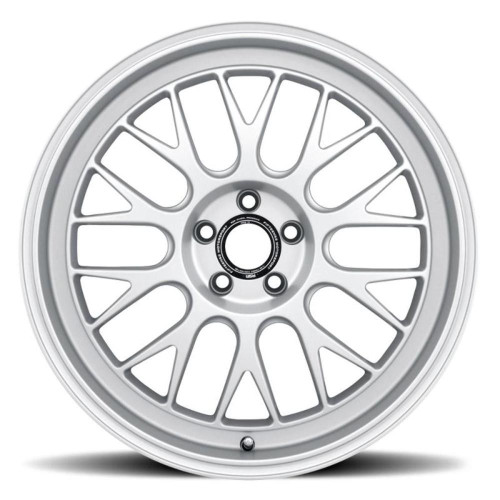 fifteen52 Holeshot RSR 19x9.5 5x120 45mm ET 64.1mm Bore Radiant Silver Wheel