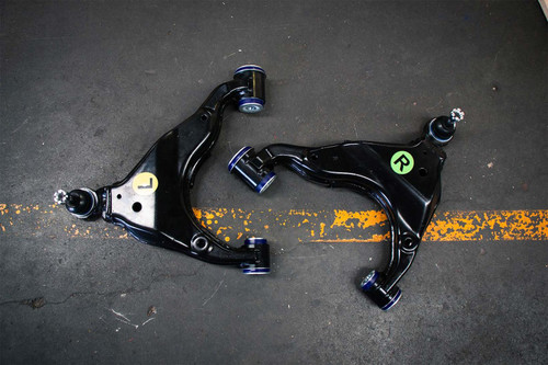 SuperPro Front Lower HD Lower Control Arm Kit (w/o KDSS) for 2010 FJ Cruiser