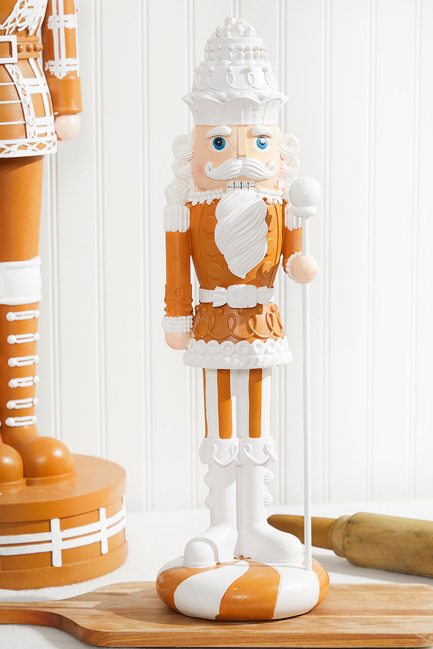 Gingerbread Nutcracker with Staff - Thumbnail 2