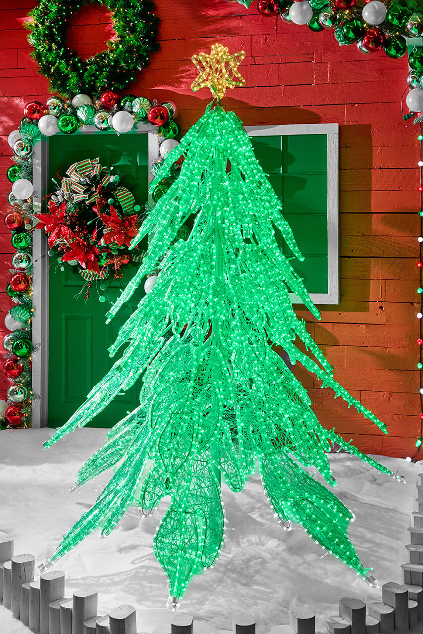 7.5' Giant Green Twinkling Tree - Decorator's Warehouse