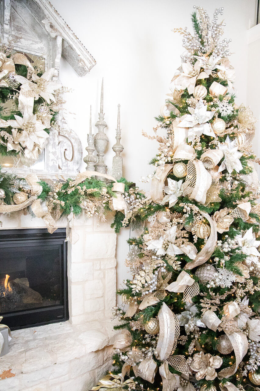 6” Iced Glitter Snowflake Christmas Ornaments - Decorator's Warehouse