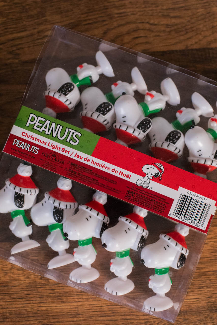 Peanuts/Snoopy Novelty Christmas Light Set - Decorator's Warehouse