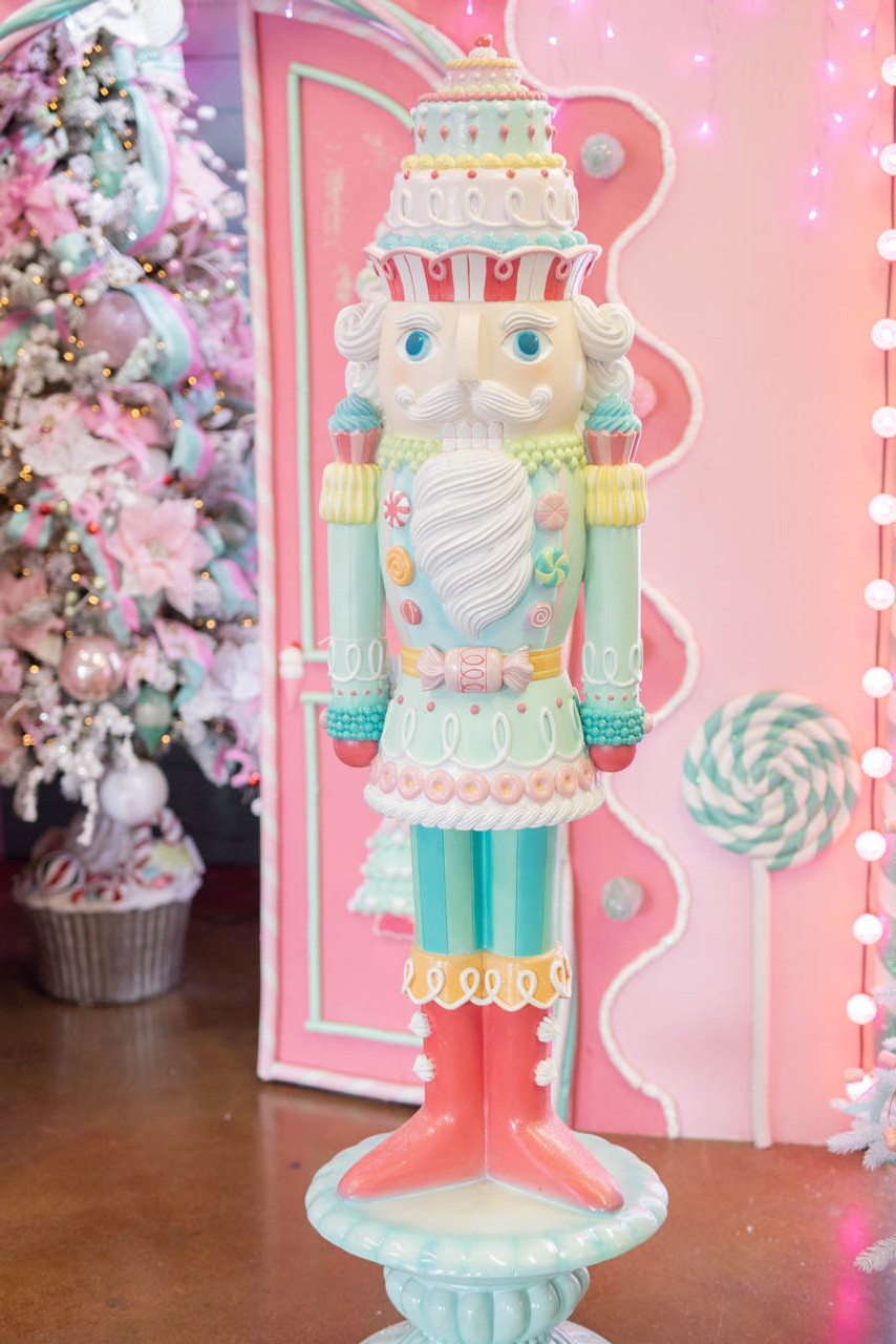 Pastel Sweets Nutcracker nellspa.ro