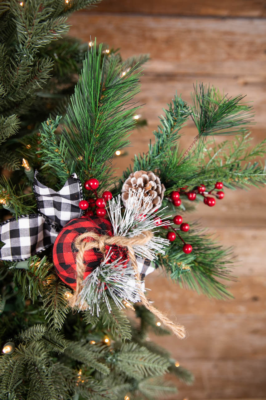 18” Holiday Pine Pick W/ Buffalo Check Ornament & Berries