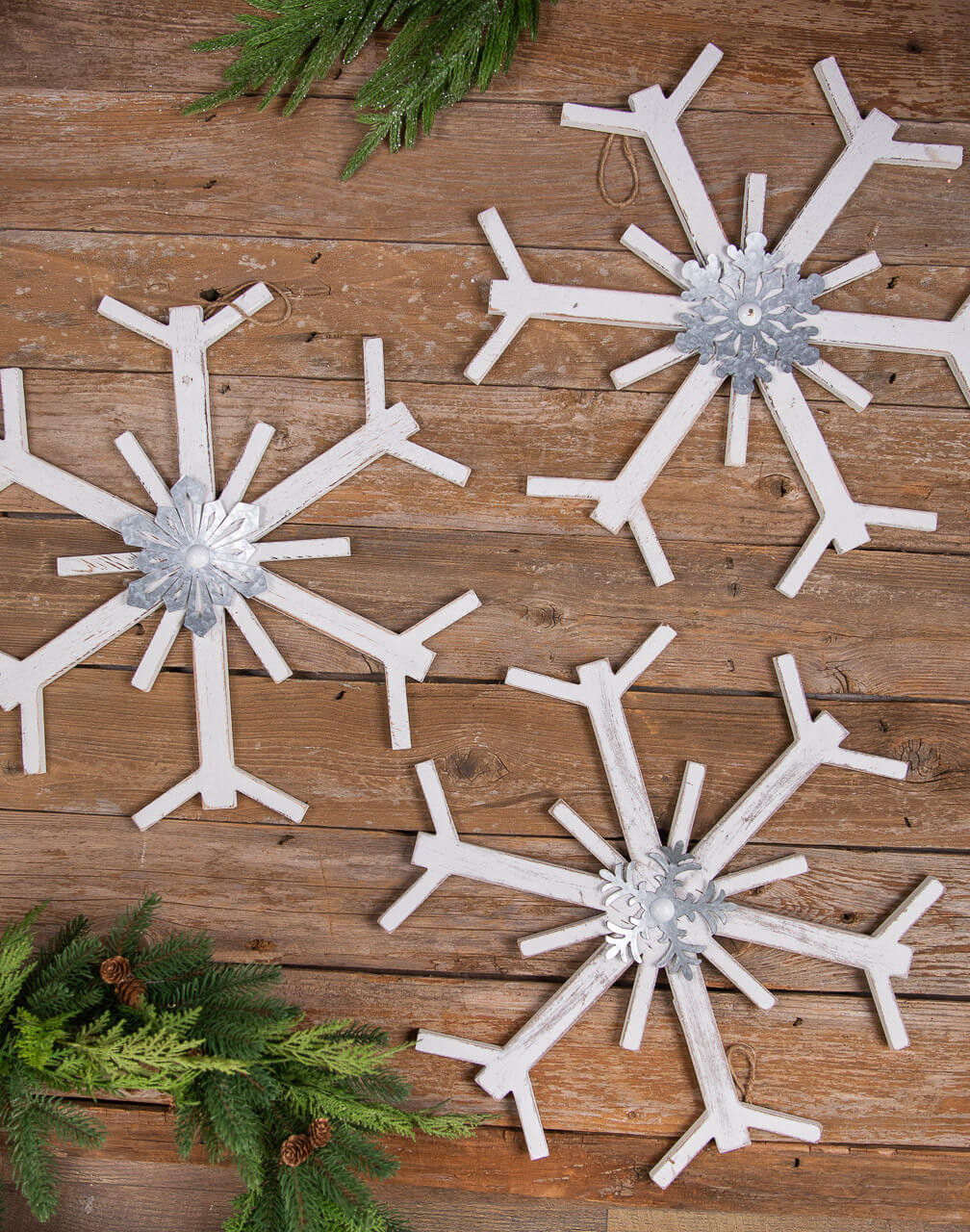 20” Wood Metal Snowflake Ornaments, Large - Cranberry Christmas Tree  Ornaments - Farmhouse Christmas Ornaments - Winter Woodland Christmas  Ornaments
