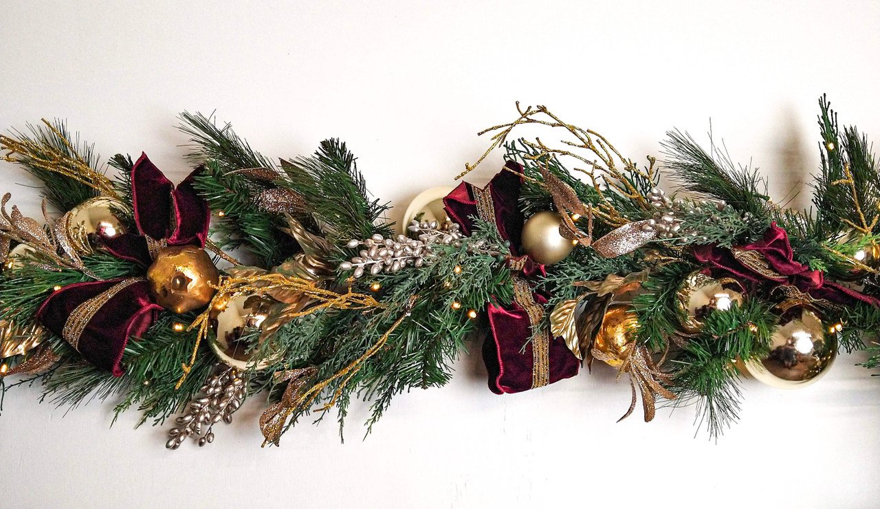 6ft Cordless Prelit Crimson and Gold Holiday Garland