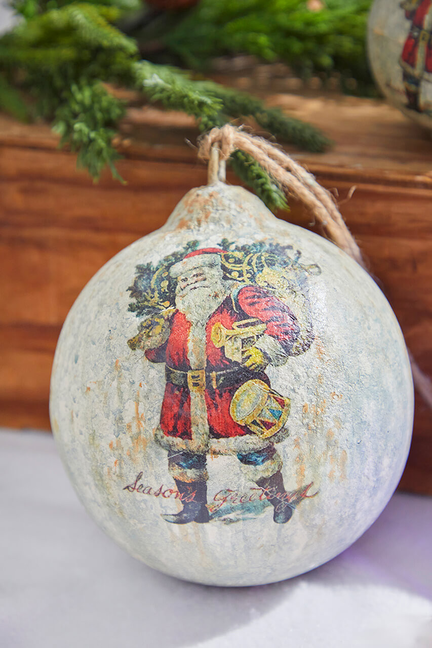 値下げ【昭和】五角形 陶器 三段 かさね重 合格縁起物 6” Vintage Santa Bearing Gifts Ball Ornament - Decorator's
