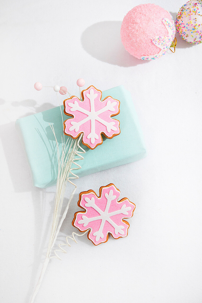 28” Pink Snowflake Cookie Spray - Thumbnail 3