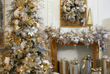 5 Delightful Looks for your Gold Decorative Christmas Tree