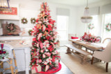 A Stunning Red and White Christmas Tree