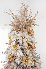 Ideas for Your Christmas Tree Topper With Christmas Sprays