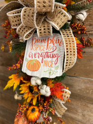 5 Steps to Craft a Fall Swag For Your Home 