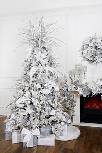 Fully Decorated Christmas Trees | Decorator's Warehouse