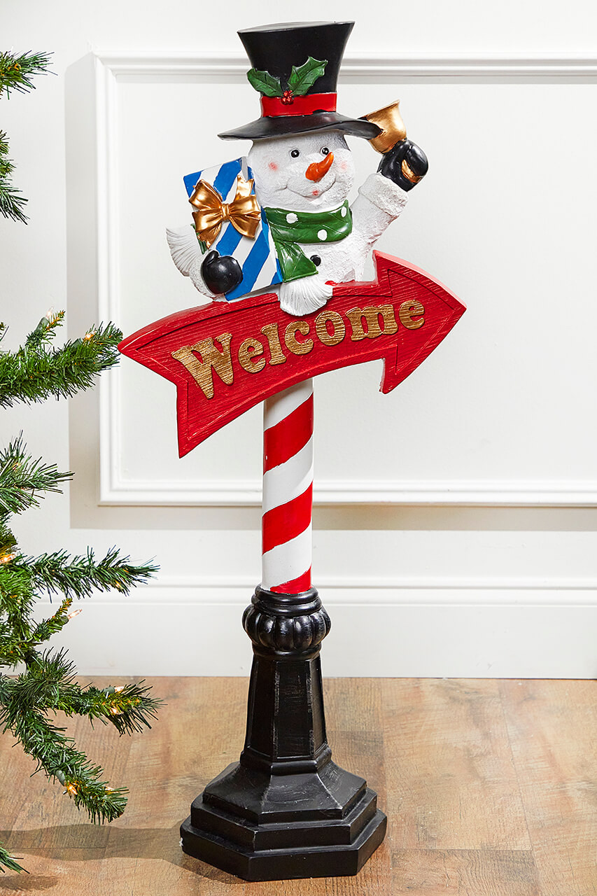 36” Snowmen with Welcome Sign - Decorator's Warehouse