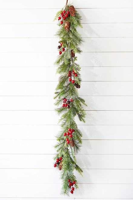 Cardinal Christmas Garlands | Decorator's Warehouse