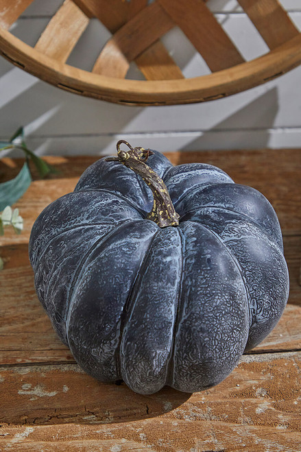 8” Black Weathered Pumpkin Top