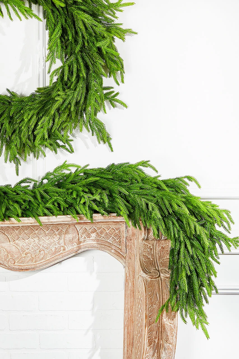 Best Ways to Use Christmas Garland Throughout Your Home