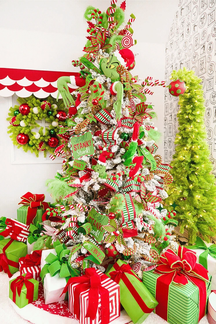 Easy Christmas Tree Decorating Ideas: Decorate Like a Pro 
