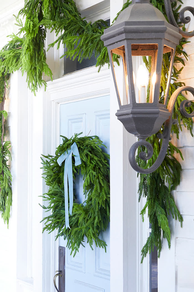 Layering Decorations into a Christmas Wreath 