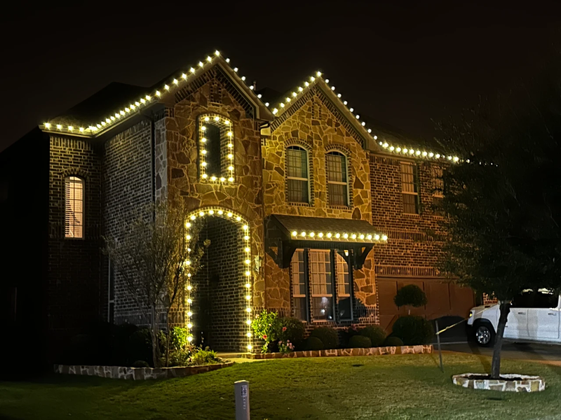 Christmas Light Installation Accessories and What They’re Used for 