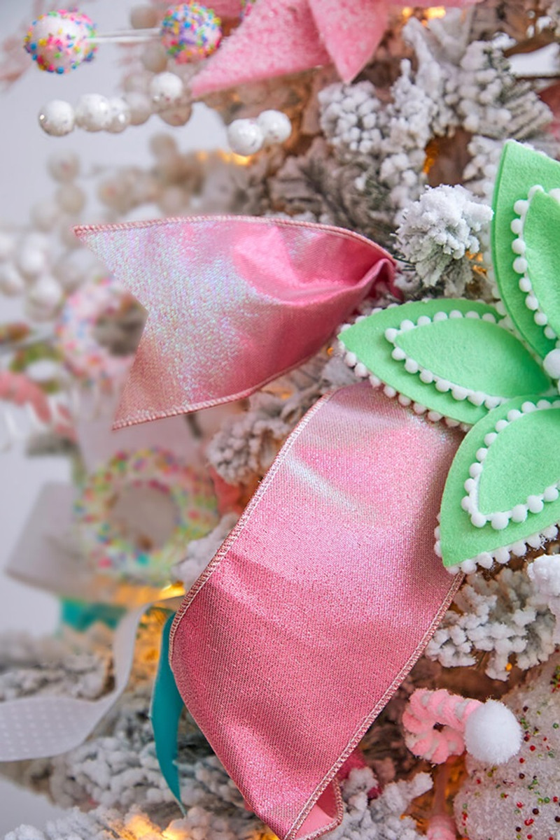 Creative Ways to Use Themed Christmas Ribbon for Your Tree