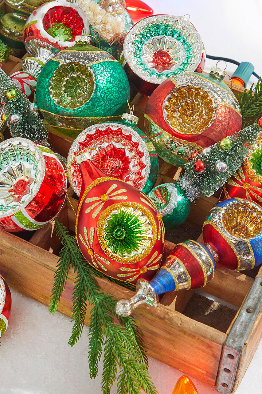 Vintage Christmas Decor | Decorator's Warehouse