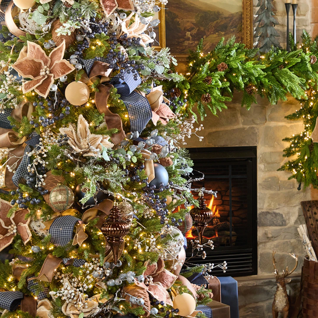 Heritage Holiday Christmas Tree Theme
